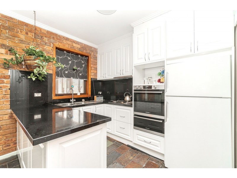 24 Landy Road, Jacana VIC 3047