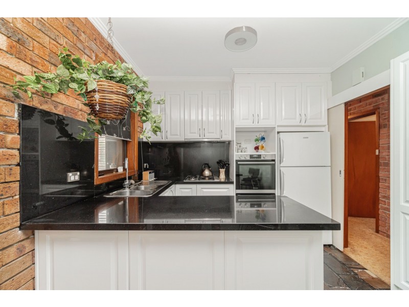 24 Landy Road, Jacana VIC 3047