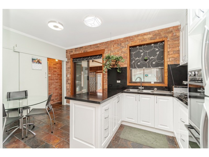 24 Landy Road, Jacana VIC 3047