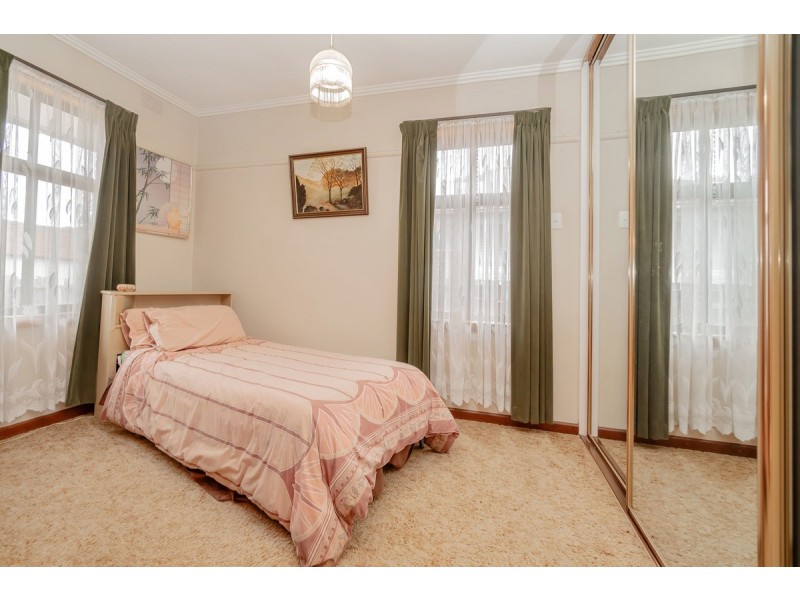 24 Landy Road, Jacana VIC 3047