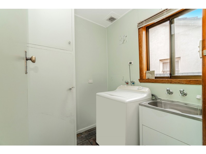 24 Landy Road, Jacana VIC 3047