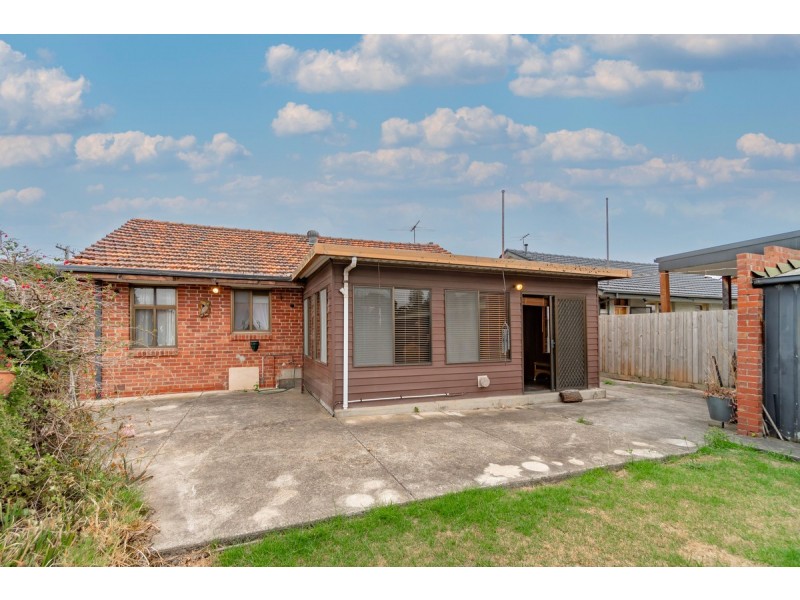 24 Landy Road, Jacana VIC 3047
