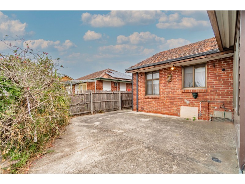 24 Landy Road, Jacana VIC 3047