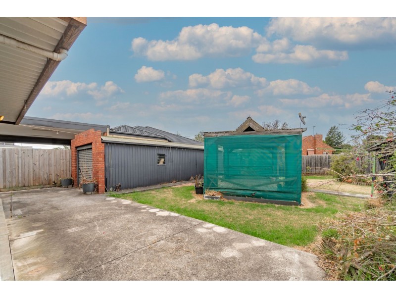 24 Landy Road, Jacana VIC 3047