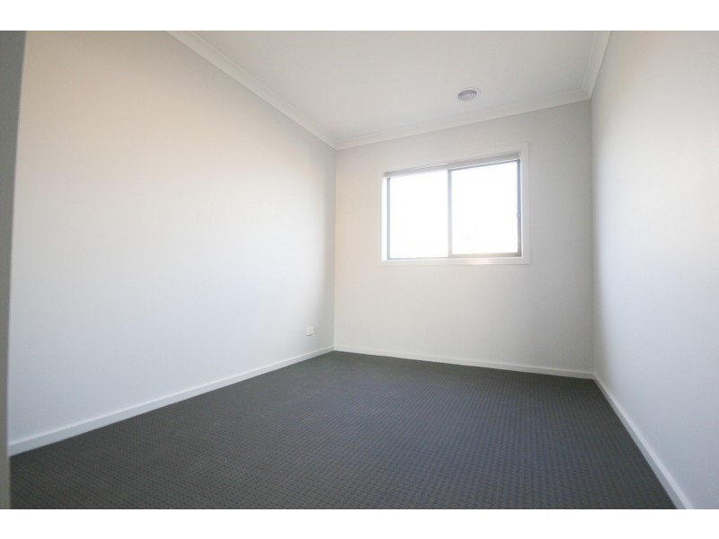 20 Heslop Street, Mickleham VIC 3064