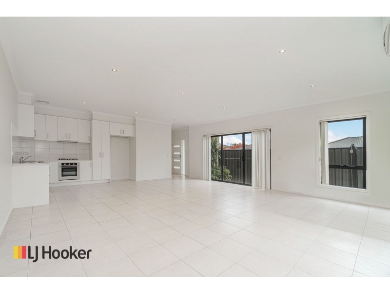 5 Densham Way, Craigieburn VIC 3064