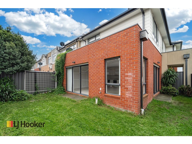 5 Densham Way, Craigieburn VIC 3064