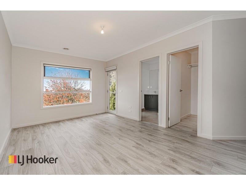 37 Kirkstead Grove, Craigieburn VIC 3064