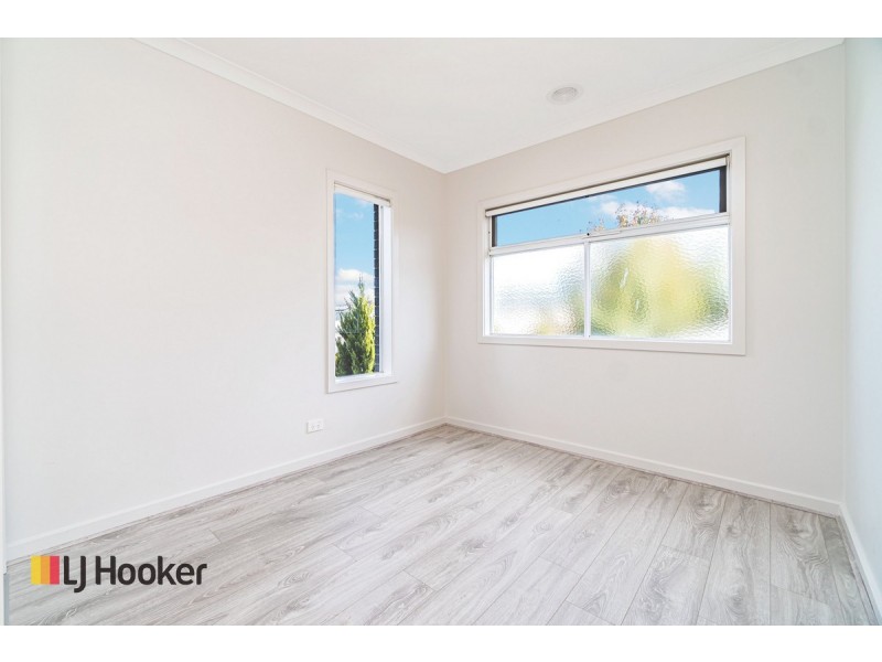 37 Kirkstead Grove, Craigieburn VIC 3064