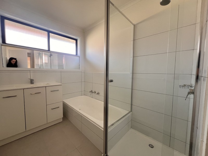 48 Langdon Crescent, Craigieburn VIC 3064