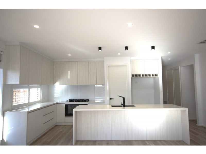 63 Vautier Avenue, Mickleham VIC 3064