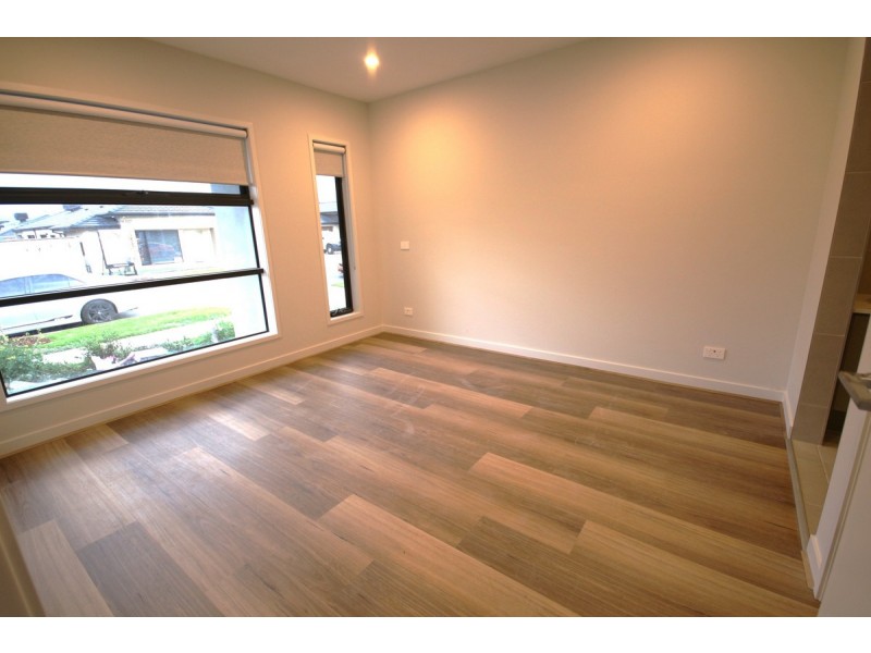 65 Hardwood Grove, Donnybrook VIC 3064
