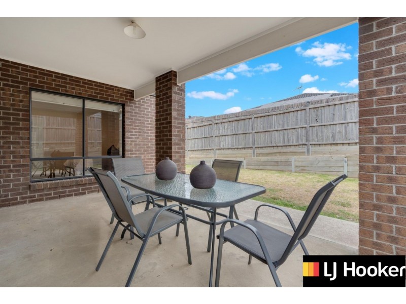45 Welland Drive, Mickleham VIC 3064
