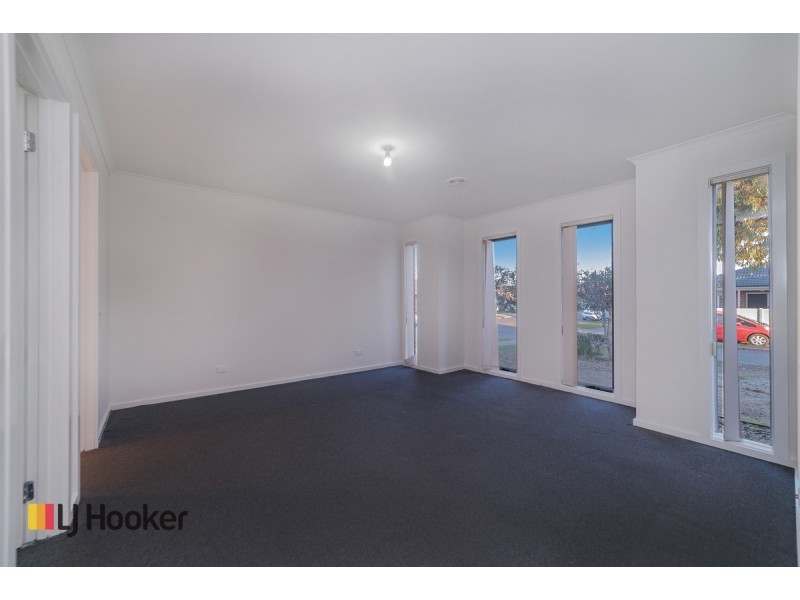 2 Korab Place, Roxburgh Park VIC 3064