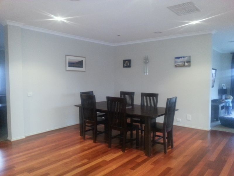 33 Wattletree St, Craigieburn VIC 3064