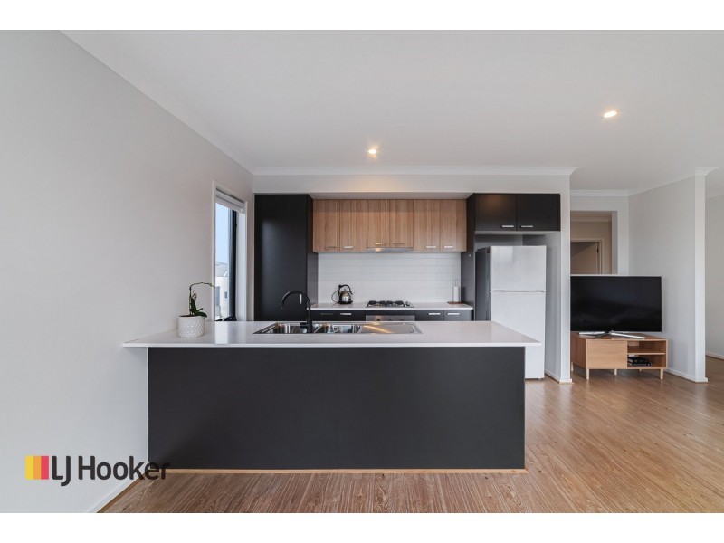 1 Ometepe Walk, Craigieburn VIC 3064