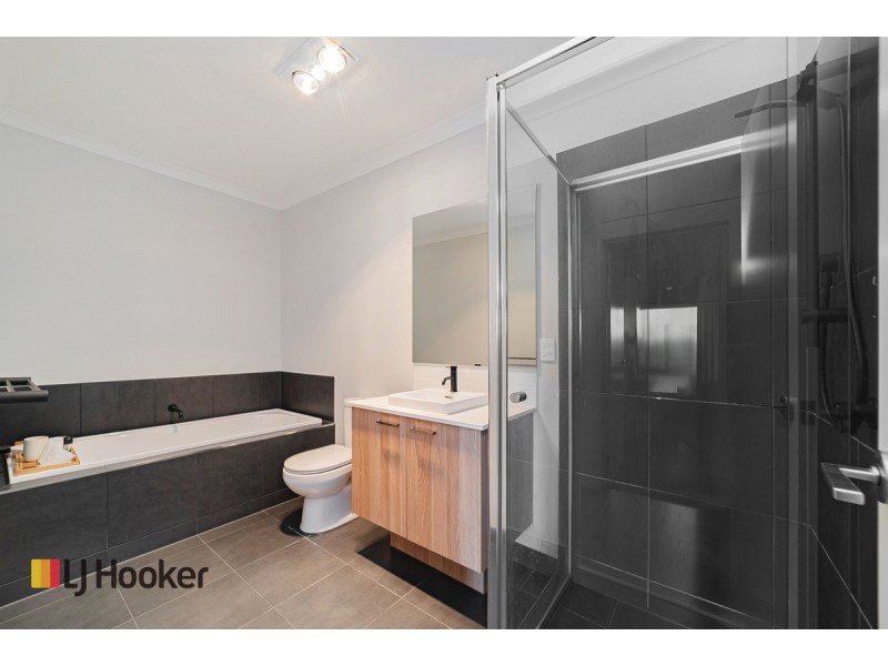 1 Ometepe Walk, Craigieburn VIC 3064