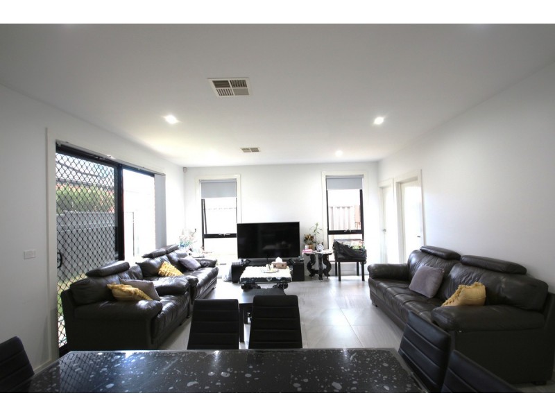 23 Accolade Drive, Craigieburn VIC 3064