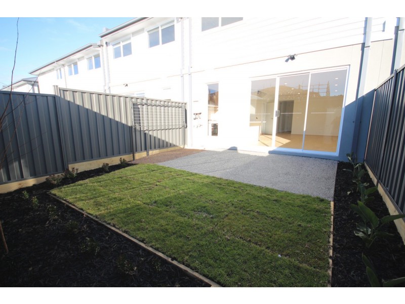 280 Highlander Drive, Craigieburn VIC 3064