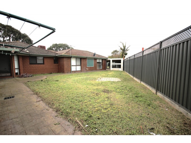 10 Dartmoor Court, Craigieburn VIC 3064