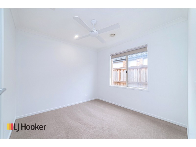 19 Highfield Drive, Mickleham VIC 3064