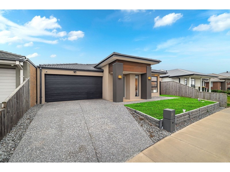 74 Brossard Road, Mickleham VIC 3064