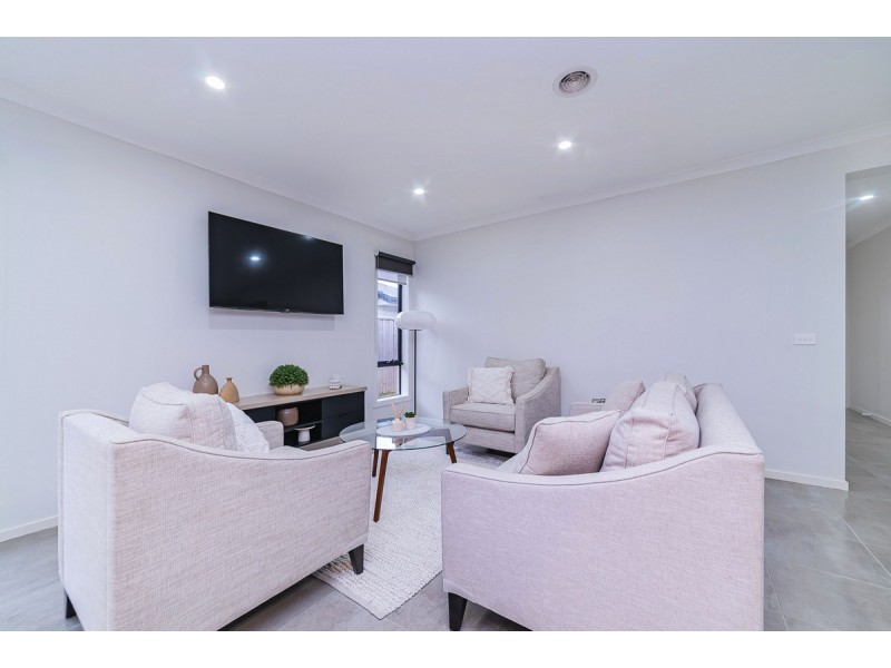 74 Brossard Road, Mickleham VIC 3064