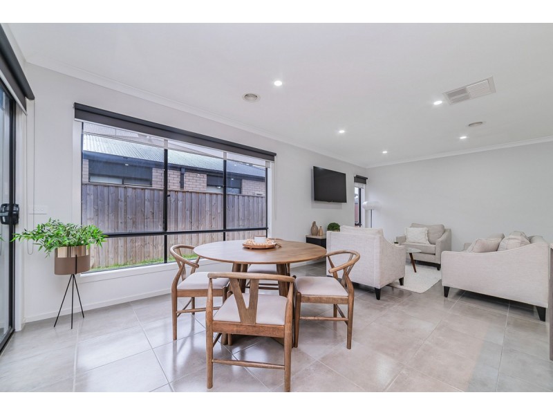 74 Brossard Road, Mickleham VIC 3064