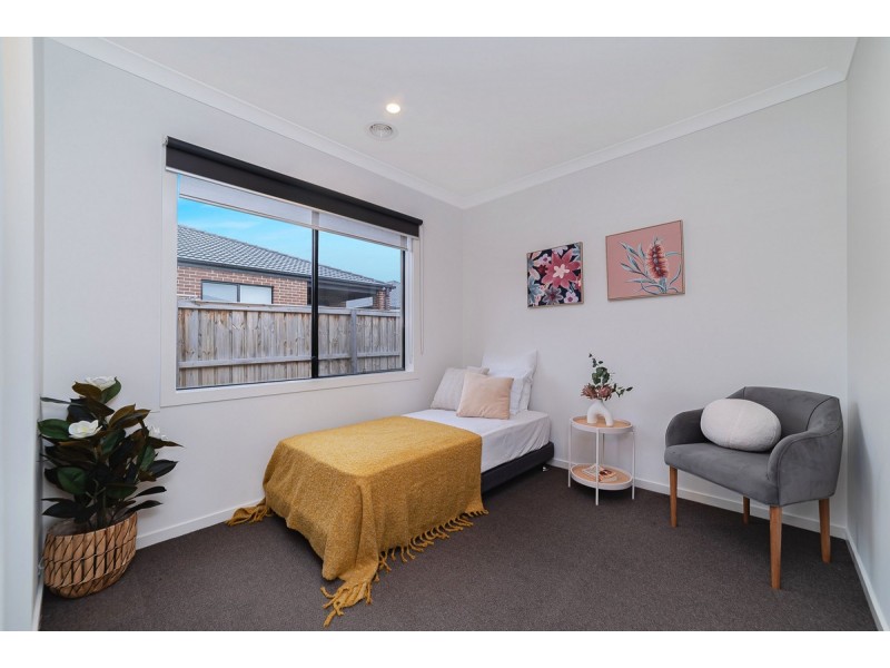 74 Brossard Road, Mickleham VIC 3064