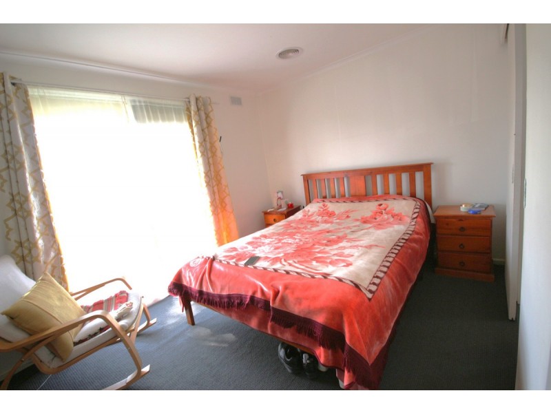 48 Mitford Crescent, Craigieburn VIC 3064