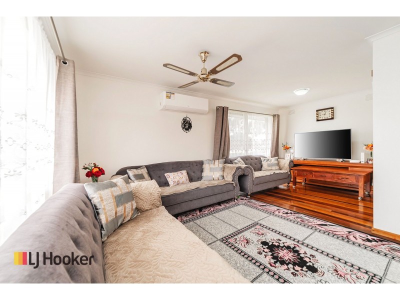 5 Telford Court, Meadow Heights VIC 3048