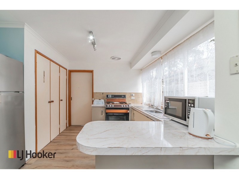 5 Telford Court, Meadow Heights VIC 3048