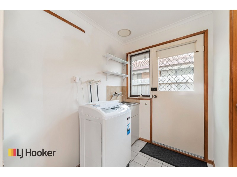 5 Telford Court, Meadow Heights VIC 3048