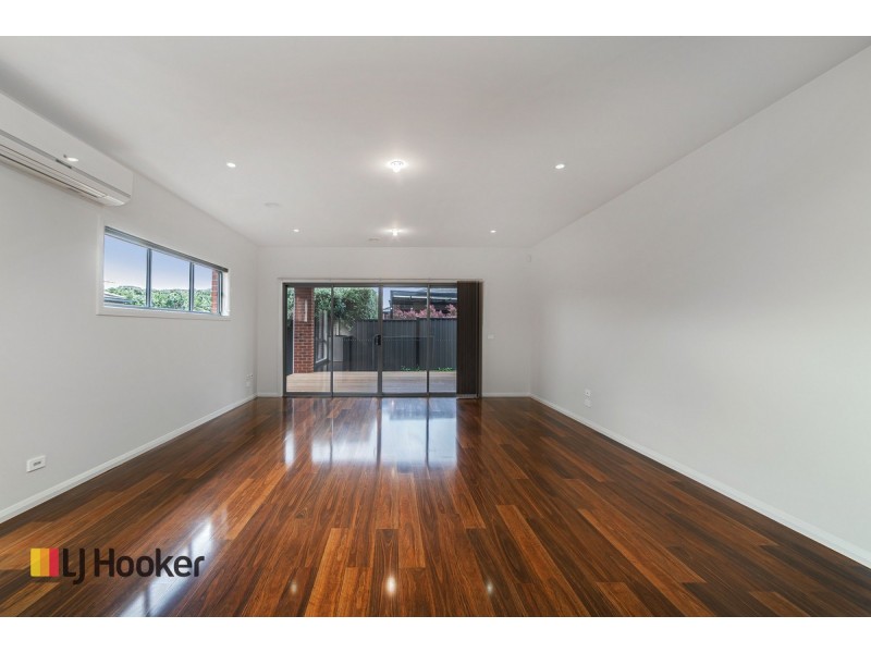 23 Baronial Way, Craigieburn VIC 3064