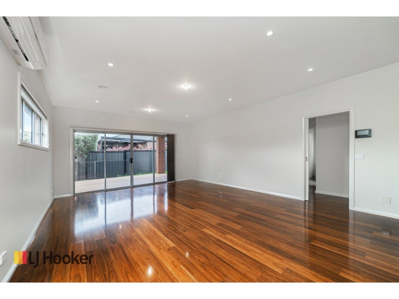 23 Baronial Way, Craigieburn VIC 3064