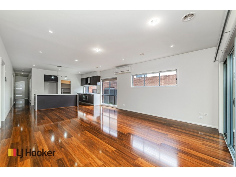 23 Baronial Way, Craigieburn VIC 3064