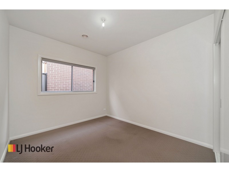 23 Baronial Way, Craigieburn VIC 3064