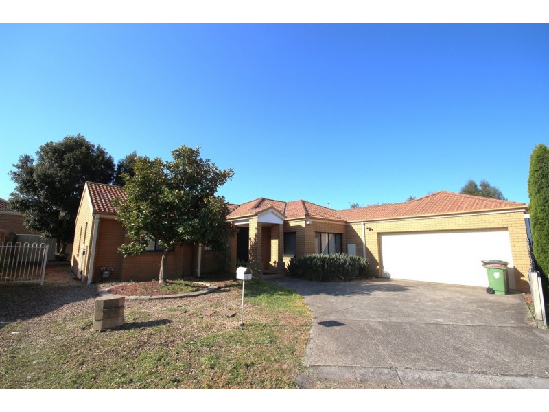 6 Avonlea Court, Roxburgh Park VIC 3064