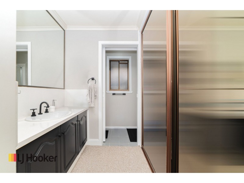 35 Medway Road, Craigieburn VIC 3064