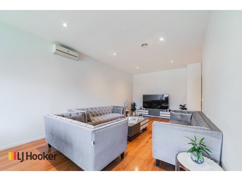 102 Newbury Boulevard, Craigieburn VIC 3064