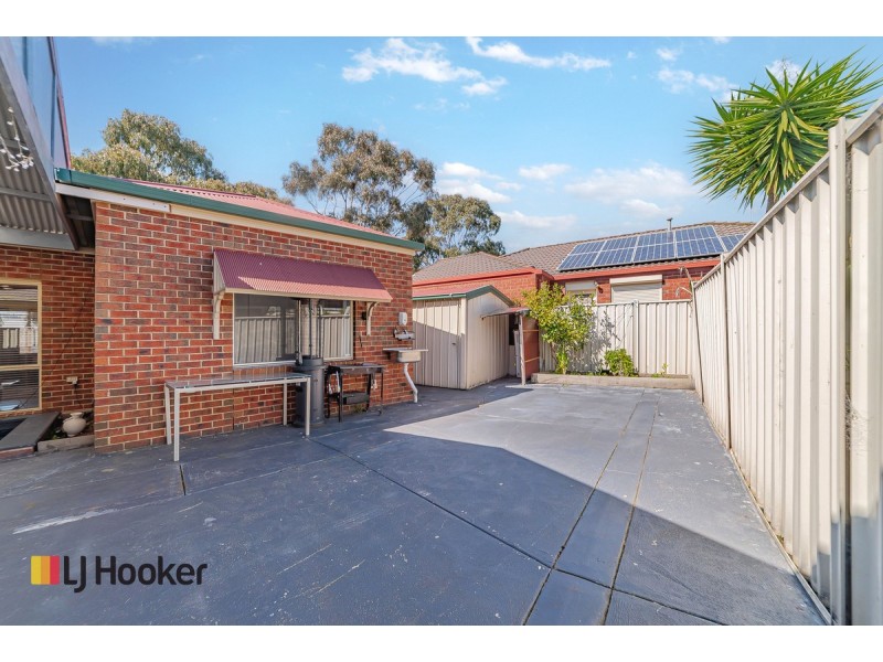 1 Mulberry Pass, Craigieburn VIC 3064