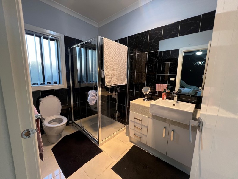 3 Viewside Crescent, Craigieburn VIC 3064