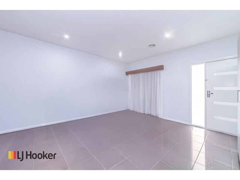 35 Natural Drive, Craigieburn VIC 3064