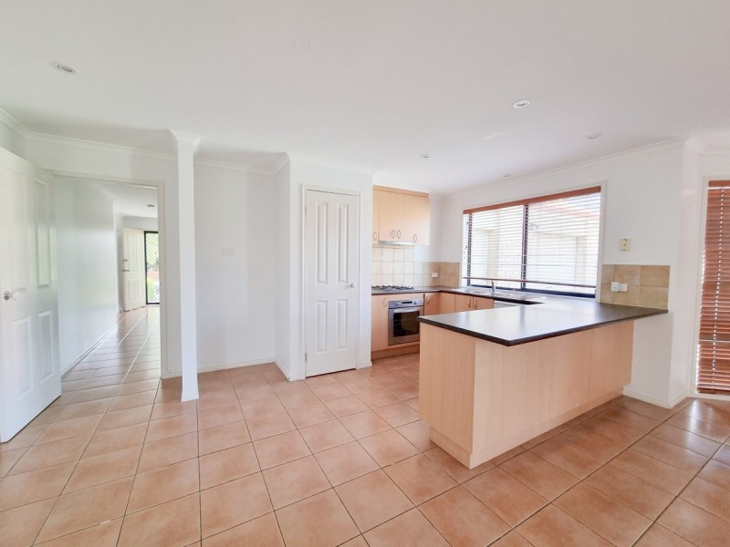 5 Swinburne Close, Craigieburn VIC 3064