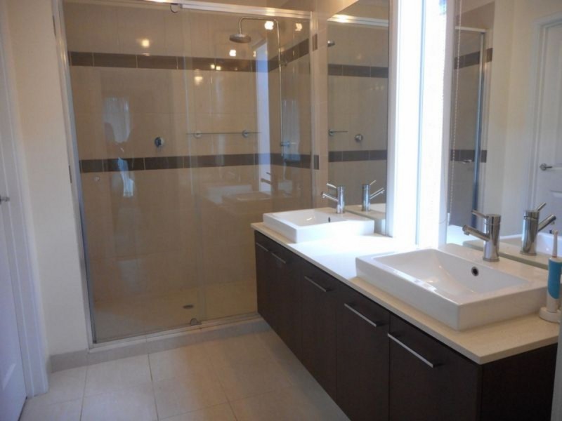 6 Fenland Street, Craigieburn VIC 3064