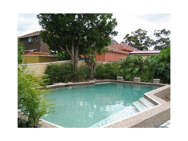 11 Bidurgal Avenue, Kirrawee NSW 2232