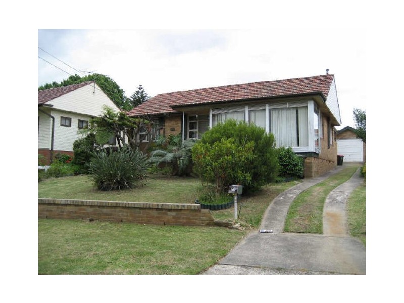 11 Bidurgal Avenue, Kirrawee NSW 2232