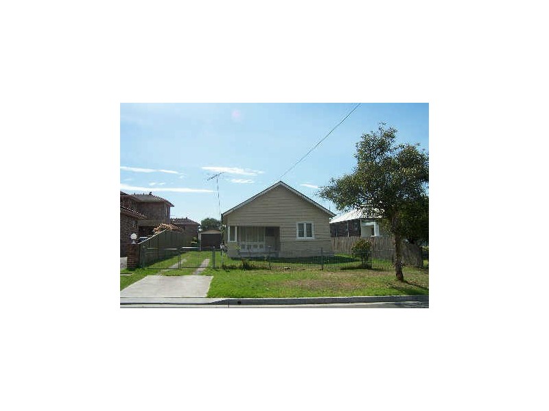 74 Belmont Street South, Sutherland NSW 2232