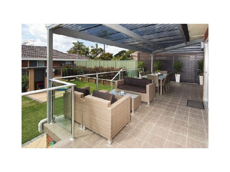 15 Wylie Street, Kirrawee NSW 2232