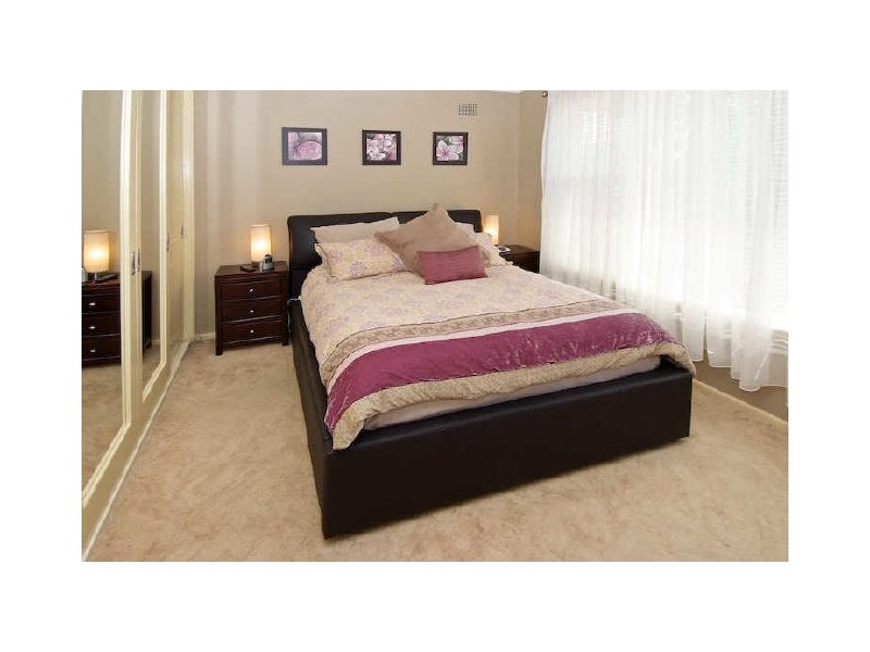 15 Wylie Street, Kirrawee NSW 2232